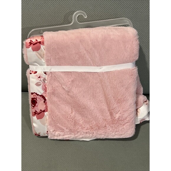 Modern Moments By Gerber Pink Plush Baby Blanket Satin Trim Floral Flowers NEW - Picture 3 of 3